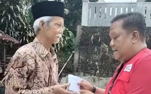 Komunitas TikTok Ini Bantu Warga Korban Kebakaran di Naringgul Cianjur