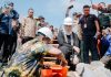 Bupati Karawang Cellica Nurrachadiana melakukan peletakan batu pertama pembangunan SMPN 3 Tirtamulya