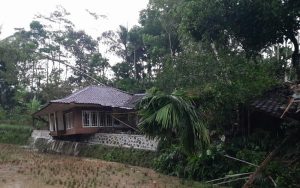 Warga Terdampak Longsor dan Banjir di Pagelaran Cianjur Bertambah, Ini Datanya