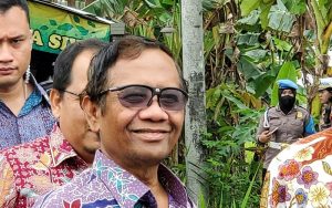 Datang ke Bandung, Mahfud MD: Pesantren Basis Pendidikan Demokrasi