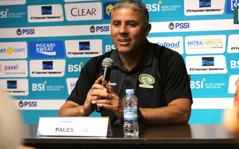Pelatih Timnas Palestina