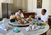 Presiden Jokowi makan siang bersama dengan Prabowo Subianto==