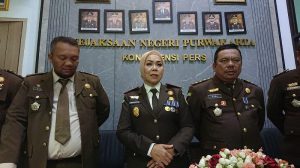 Kejari Purwakarta Tetapkan 3 Tersangka Korupsi BTT Karyawan Terkena PHK Covid-19