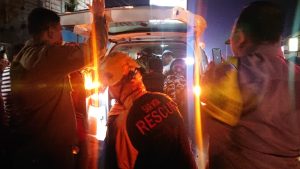 Seorang Pemuda Diduga Lakukan Percobaan Bunuh Diri Loncat Dari Jembatan Sasak Beusi Purwakarta