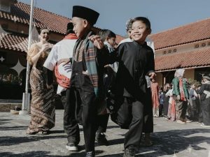 Nyeni di Sakola: Bangkitnya Minat Seni & Tradisi Sunda