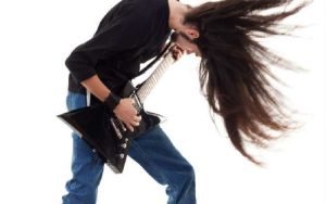 Selain Meredakan Stres, Ini Manfaat Lainnya Mendengarkan Musik Metal