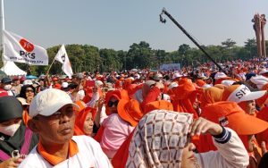 Ribuan Kader dan Simpatisan PKS Serbu Tegalega Bandung, Anies Baswedan Presiden Menggema