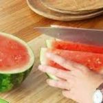 Fakta larangan makan buah semangka saat perut kosong