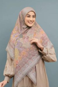 10 Series Kerudung Nada Puspita Terbaik