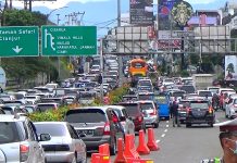 Kemacetan kerap terjadi di jalur puncak Bogor