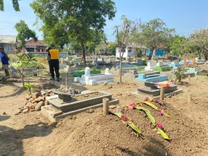 Kondisi makam S usai dibongkar oleh orang tak dikenal