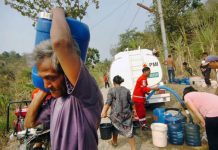 PMI Gunungkidul menyalurkan air bersih kepada warga