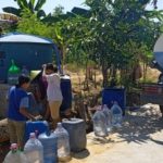 Penyaluran air bersih kepada warga terdampak kekeringan di Bekasi