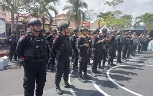 Brimob Turun Kawal Pantai Garut Saat Libur Lebaran, Premanisme dan Parkir Liar Disikat!