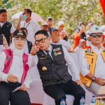 Bupati Cellica saat mendampingi kunjungan Ridwan Kamil ke Kabupaten Karawang