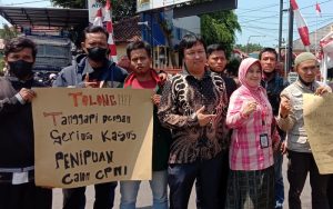 Merasa Tertipu, Puluhan Korban CPMI Geruduk Polres Cirebon Kota