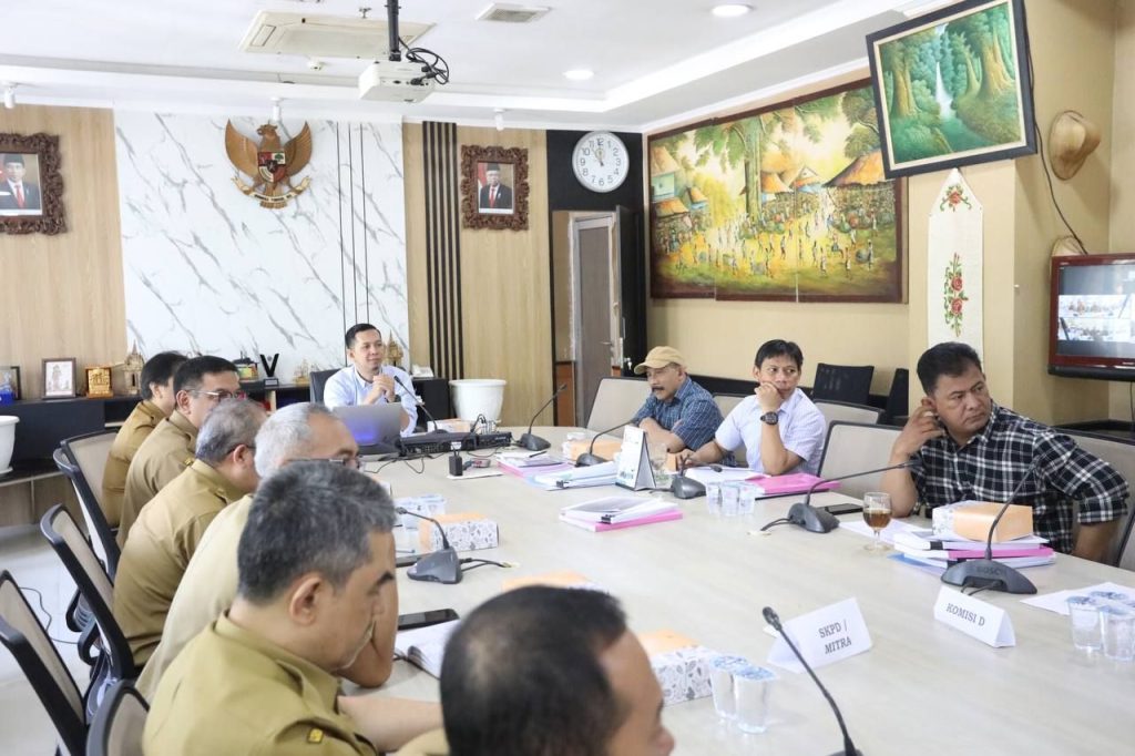 Pansus Tambah Muatan Lokal di Raperda Pajak dan Retribusi Daerah