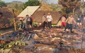 Lima Rumah Warga di Desa Tanggulun Garut Hangus Terbakar, Rugi hingga Ratusan Juta
