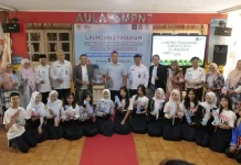 Launching program Tumbler 7 bersama Le Minerale dan SMPN 7 Bandung