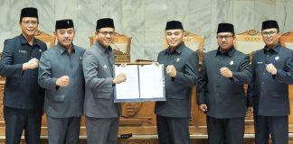 Pengesahan APBD perubahan Kabupaten Bandung (1)