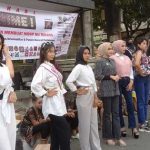 Sejumlah warga Purwakarta memeriahkan kegiatan deklarasi Stop Crime (1)