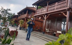 Joglo Bojongloa, Tempat Wisata di Desa Babakan Purwakarta Tawarkan Suasana Eksotis