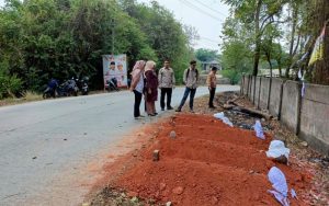 Tiba-tiba Ada Makam Pinggir Jalan di Desa Cinangka Purwakarta, Ternyata…