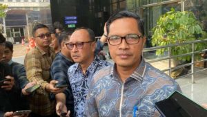 KPK Periksa Febri Diansyah, Kasus Apa?