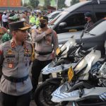 Kapolda Jawa Barat Irjen Pol Akhmad Wiyagus mengecek kesiapan personel