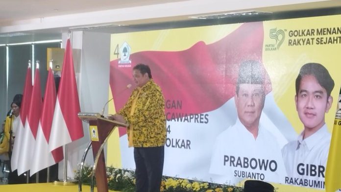 Ketua Umum Partai Golkar Airlangga Hartarto mengumumkan Gibran sebagai Cawapres