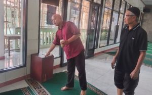 Maling Gasak Kotak Amal di Masjid Ar-Risalah Purwakarta, Aksinya Terekam CCTV