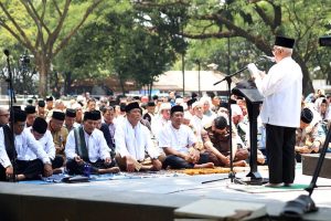 DPRD, Forkopimda dan ASN Pemkot Bandung Ikuti Salat Istisqa Bersama