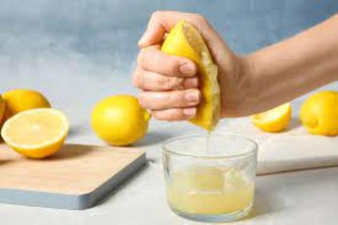 Air lemon bisa membantu menurunkan berat badan (1)