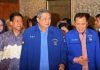 Amir Syamsuddin dan sejumlah petinggi Partai Demokrat saat mendampingi SBY.