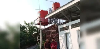 Implementasi alat filtrasi khusus dari tim PKM Polindra untuk menyediakan air bersih di Pondok Pesantren Manbaul Ulum Indramayu