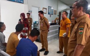 Pelayanan KB Bergerak, Cara Pemkab Purwakarta Tekan Laju Pertumbuhan Penduduk