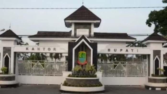 Kantor Bupati Karawang (1)