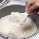 Pemerintah akan membagi-bagikan rice cooker secara gratis kepada masyarakat