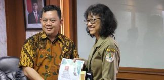 Sekjen DPN PPRI H Ivan Kuntoro saat mengunjungi kantor Kementerian LHK di Jakarta.