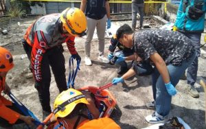 Ini Kronologi Seorang Pria Tesengat Listrik Tegangan Tinggi di Tasikmalaya, Bajunya Gosong!