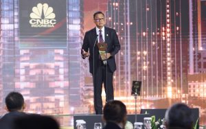 Berkat Transformasi di Tubuh PLN, Darmawan Prasodjo Dinobatkan Jadi CEO Of The Year