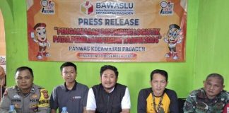 Panwascam Pagaden menggelar konferensi pers terkait kesiapan pengawasan distibusi logisitik pemilu di tingkat kecamatan