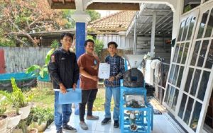 Program PKM Kewirausahaan Polindra Buat Teknologi Mesin Pelet Ikan untuk Desa Balongan Indramayu