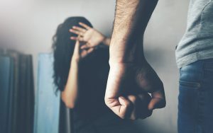 Duh! Suami Tega Siram Anak dan Istri dengan Air Panas, Ini Penyebabnya