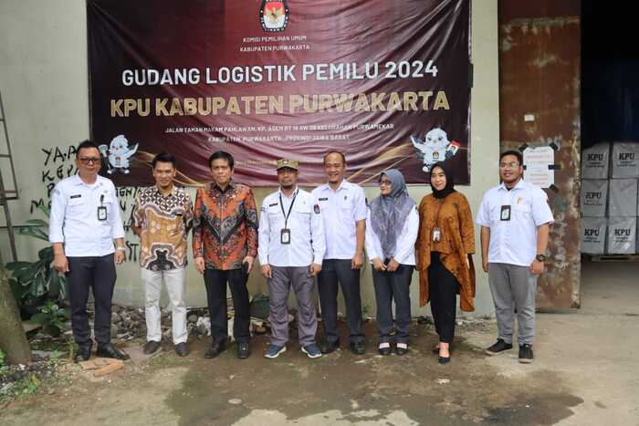KPU Purwakarta menerima kunjungan Ombudsman RI dalam rangka meninjau kesiapan logistik Pemilu 2024.