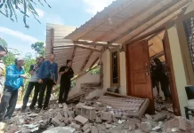 Kerusakan yang ditimbulkan akibat gempa di Kabupaten Sumedang