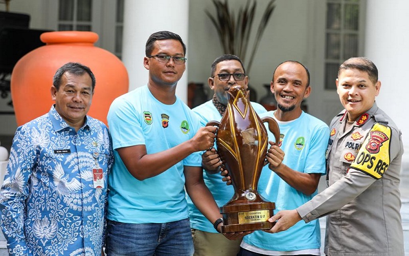 Wakili Jawa Barat di Piala Soeratin, Edwar Zulkarnain dan Benni Irwan Lepas Para Pemain Persipo U-17