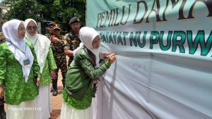 Fatayat NU Purwakarta menggelar deklarasi damai Pemilu 2024