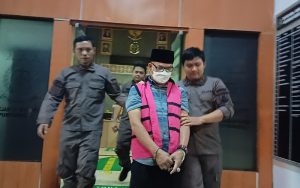 Kejari Purwakarta Resmi Lakukan Penahanan Mantan Kepala Puskesmas Bojong