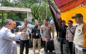 Pastikan Proses Rekapitulasi Suara Berlangsung Aman, Kapolres Purwakarta Lakukan Pemantauan ke Tiap Kecamatan